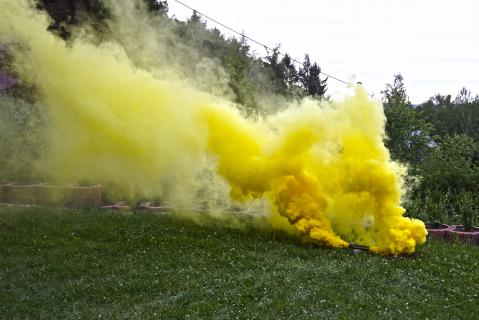 blackboxx jumbo rauchfackel gelb e feuerwerkland shop - Feuerwerkland