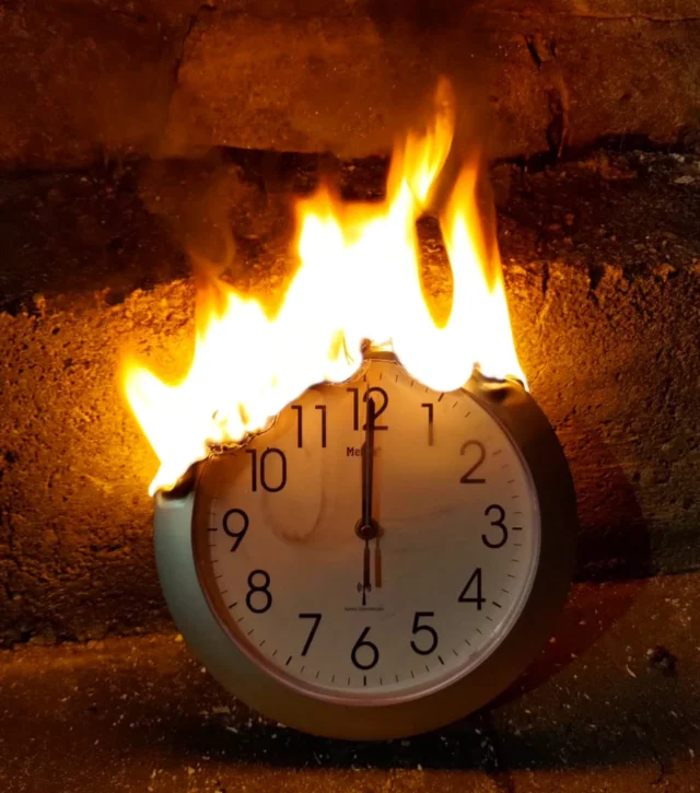 Pyro Zeit 💣🕚
#feuerwerk #pyrotechnik #silvester #vorfreude #pyrozeit #pyro #pyros #pyroforlife #pyrojunge #pyroabend #pyrolove #pyroausstattung #instapyro #feuerwerkskörper #feuerwerkstradition #silvesterfeuerwerk #feuerwerkzünden #feuerwerksverkauf #feuerwerkshow #feuerwerkshop #feuerwerkonlineshop #feuerwerksbatterie #silvesterrakete #feuerwerkkaufen #feuerwerkland