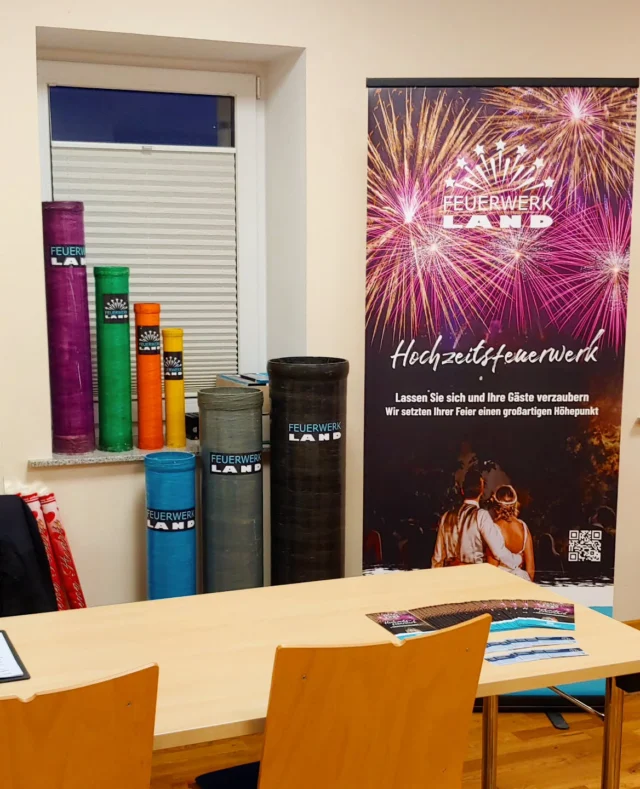 Lassen Sie sich und Ihre Gäste verzaubern ✨💞 Wir setzen Ihrer Feier einen großartigen Höhepunkt 🎆🤩
#feuerwerk #hochzeitsfeuerwerk #pyroshow #feuerwerkland #deinfeuerwerkshop